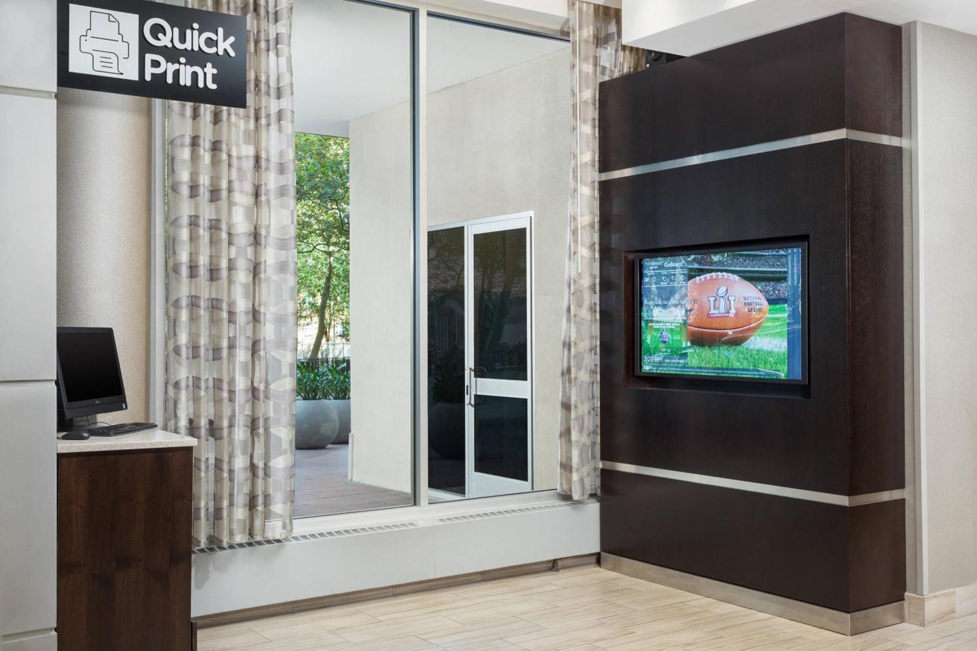Courtyard New York Manhattan/Upper East Side Екстериор снимка
