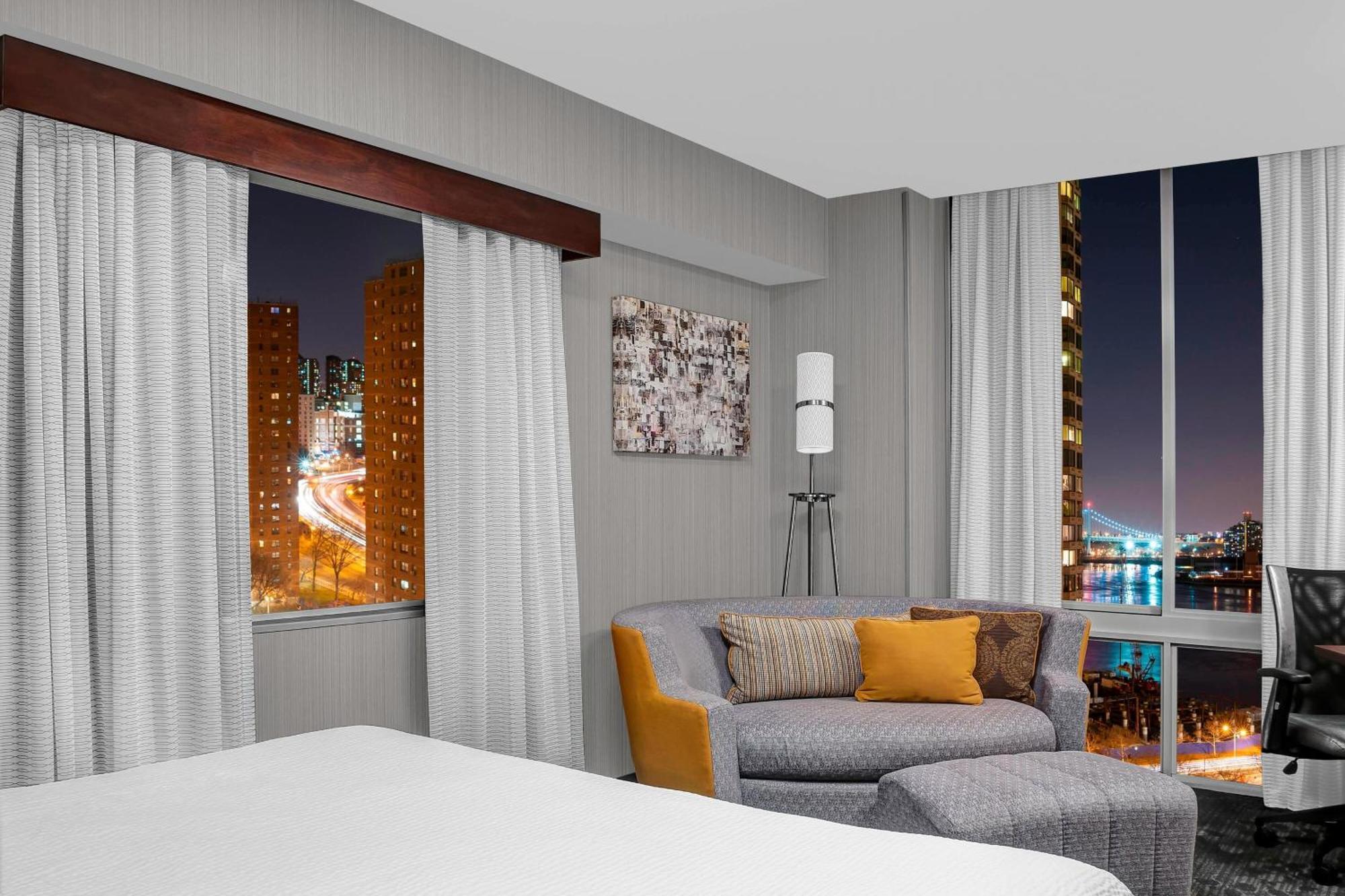 Courtyard New York Manhattan/Upper East Side Екстериор снимка