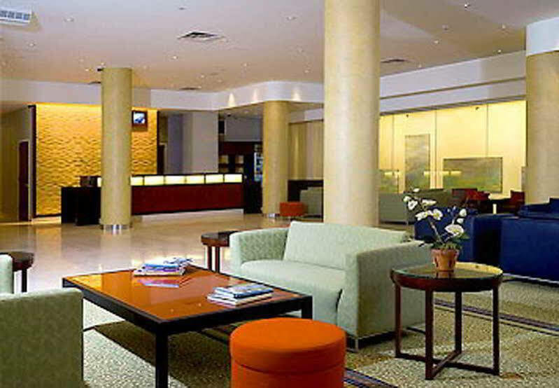 Courtyard New York Manhattan/Upper East Side Екстериор снимка